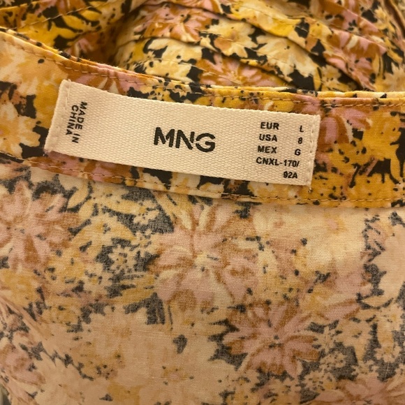Mango button down - Picture 2 of 4